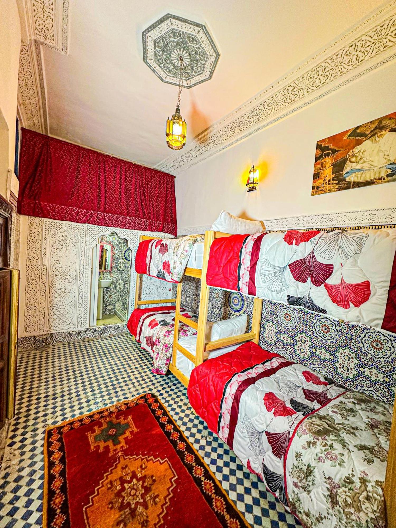 Hostel Speakeasy Fès Exteriör bild