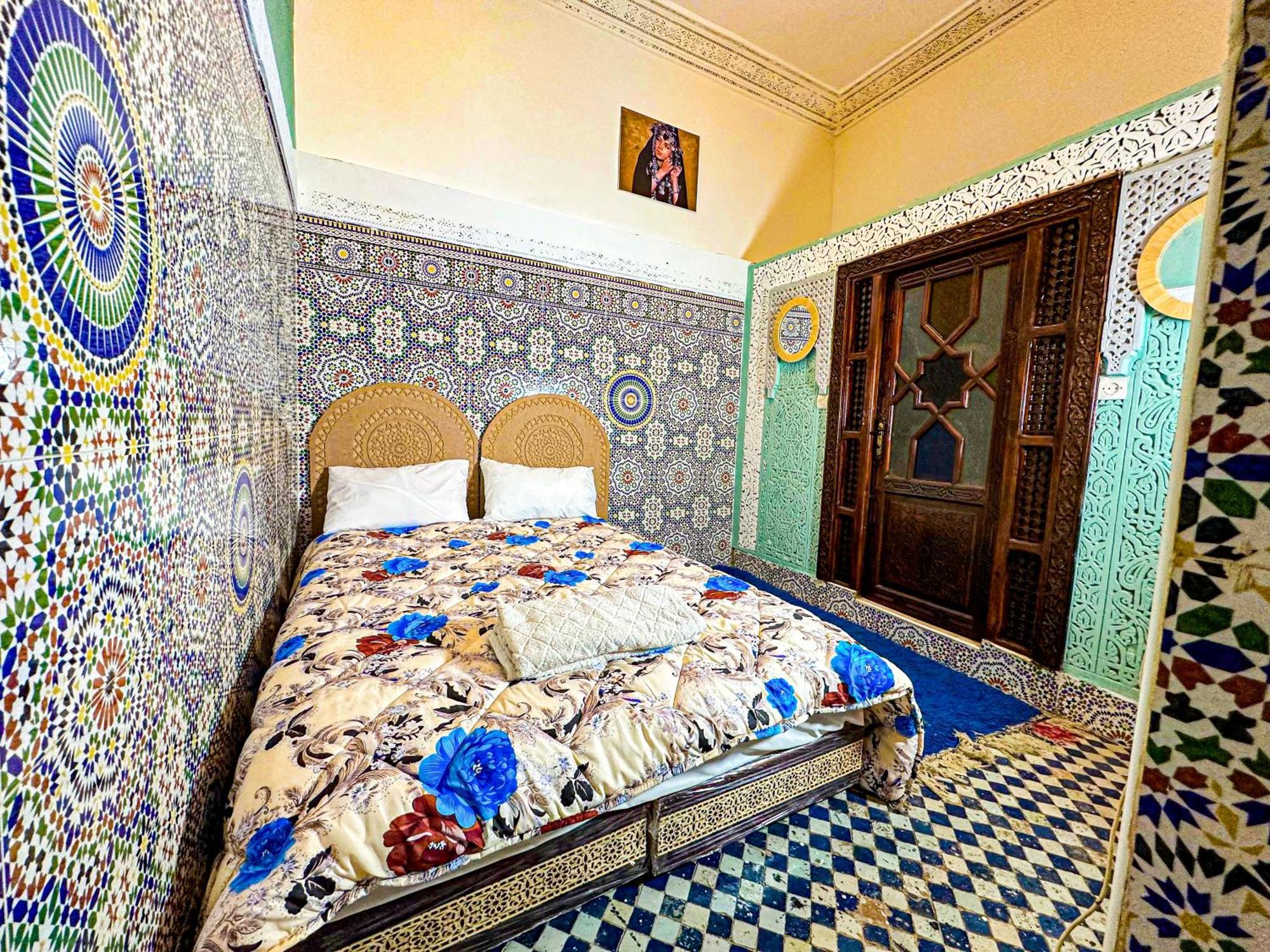 Hostel Speakeasy Fès Exteriör bild
