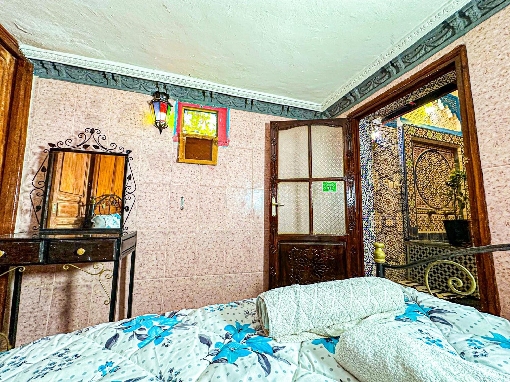Hostel Speakeasy Fès Exteriör bild